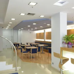 Del Port Hotell